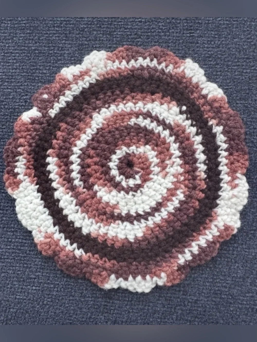 Retro Handmade Crochet shot Pad Holder - Like New, Smoke Free Home